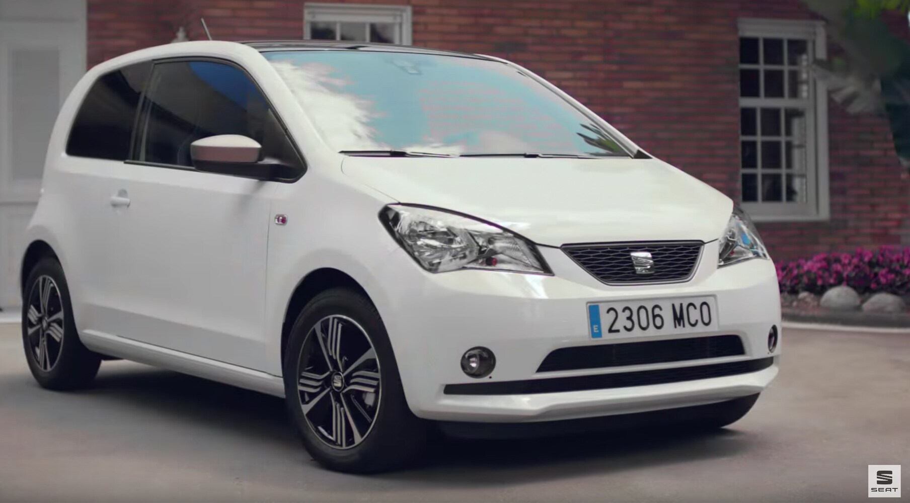Seat compact car top