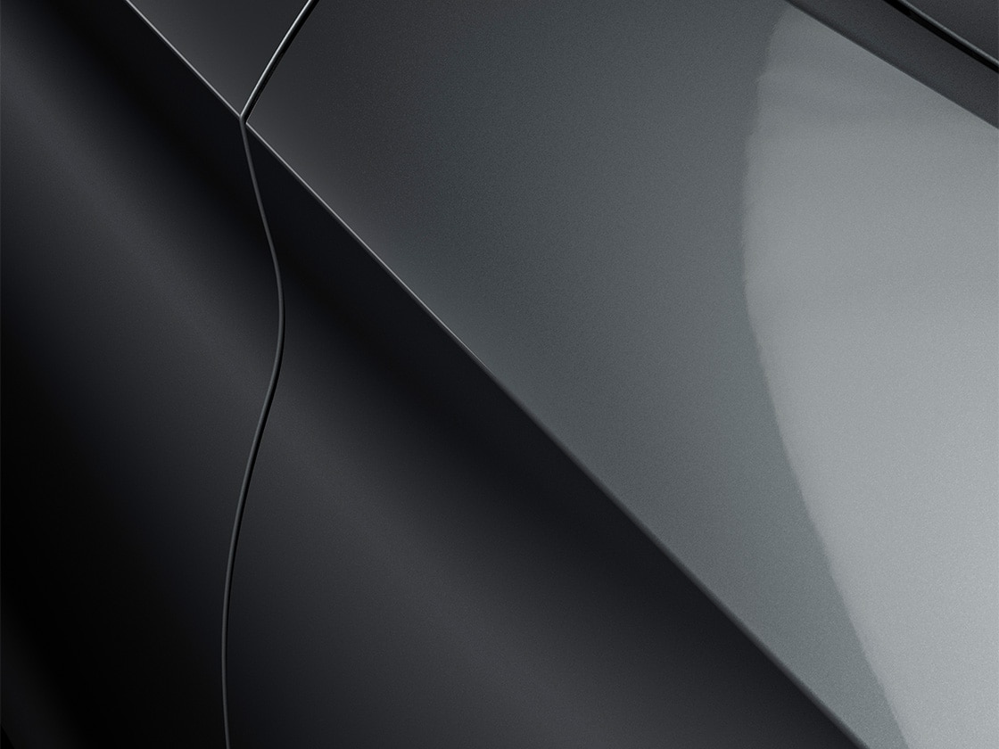 SEAT Leon in magnetic tech with a metallic finish, close up. 